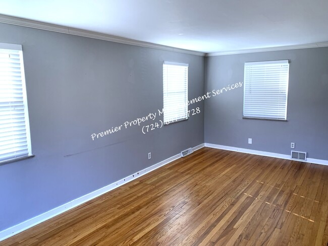 Building Photo - 8660 Winchester Dr