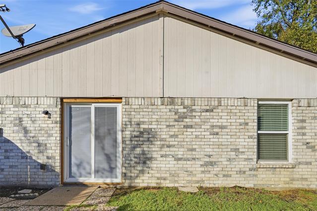 Building Photo - 9420 Kerrville St