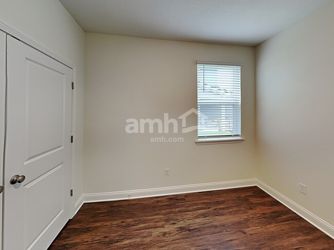 Building Photo - 8615 Belfort St