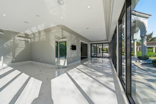 Building Photo - 10270 SW 58th St