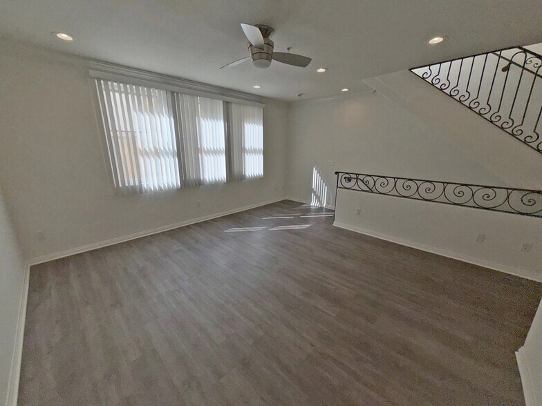 Building Photo - 4638 Sepulveda Blvd