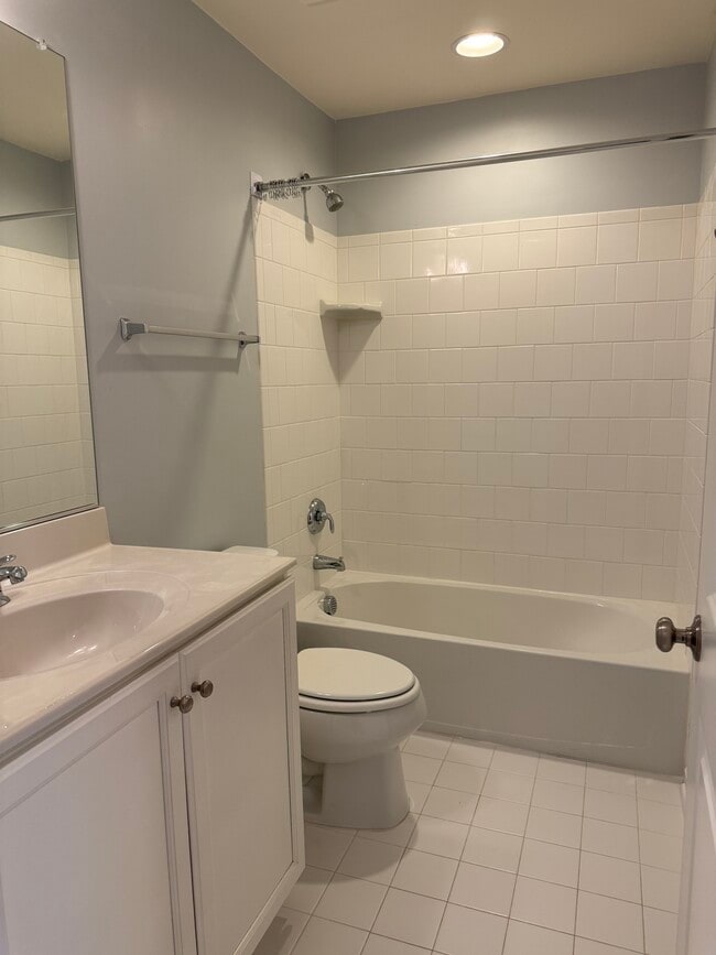 Building Photo - 8414 Pine Bluff Rd