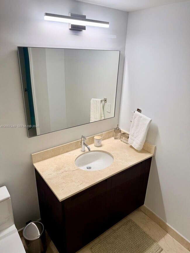 Building Photo - 250 Sunny Isles Blvd