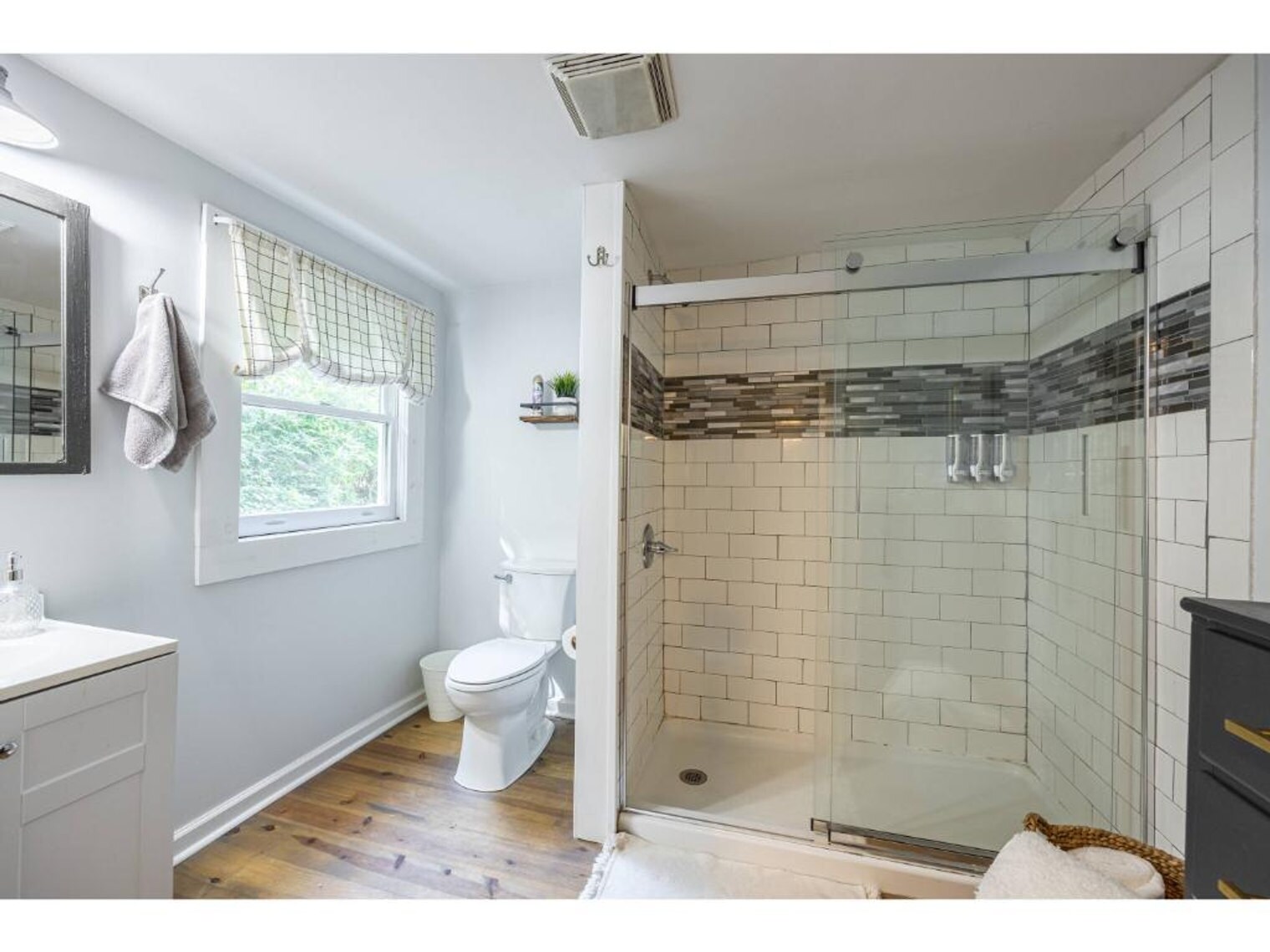 Building Photo - 145 Griffeth St