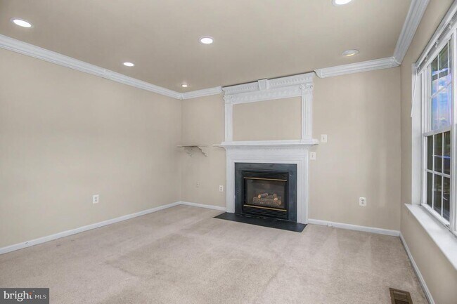 Building Photo - 14126 Rockinghorse Dr