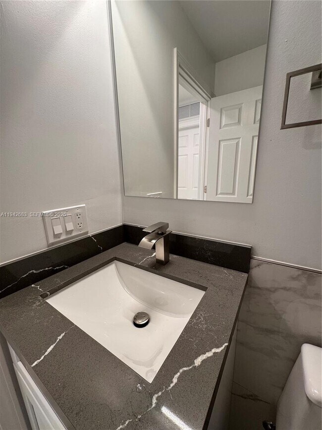 Building Photo - 2430 NW 22nd Rd