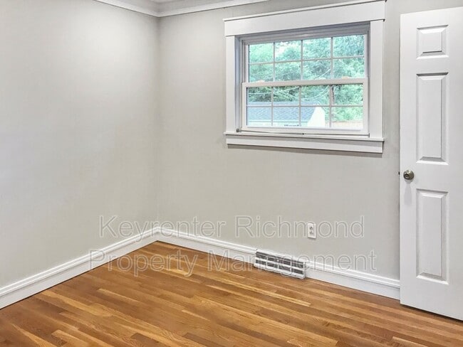 Building Photo - 9322 Huron Ave