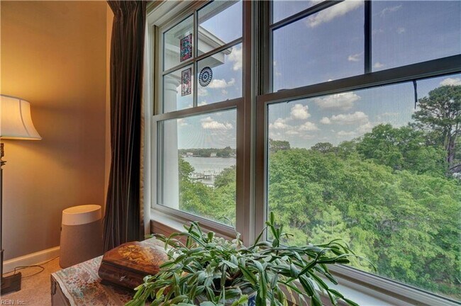 Building Photo - Tanner's Landing