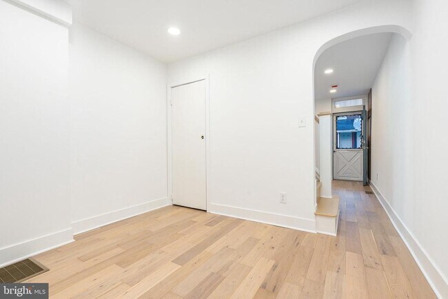 Building Photo - 2563 E Elkhart St