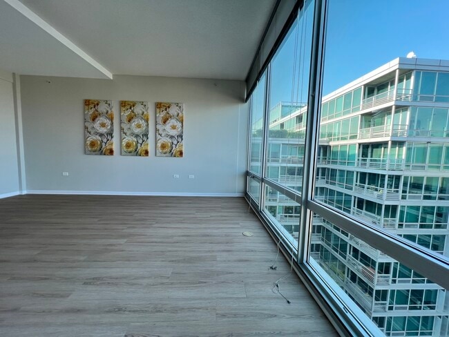 Building Photo - 9655 Woods Dr