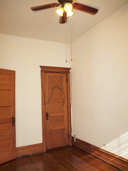 Bedroom 3 - 3538 N Reta Ave