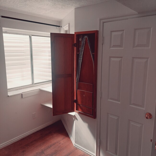 Building Photo - 4785 Bayport Way