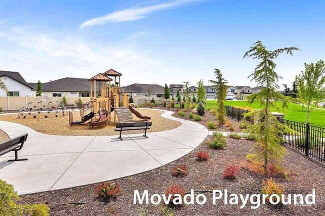 Building Photo - Immaculate Home in The Greens at Movado