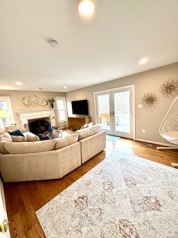 Living room - 2734 Copper Creek Rd