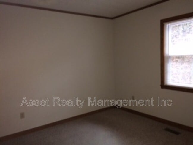 Building Photo - 3517 Curtis Ln