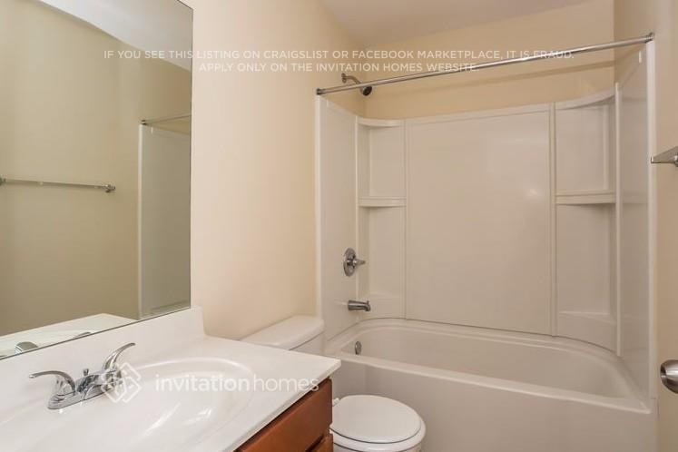 Building Photo - 4830 Medlock Trail Ct SW