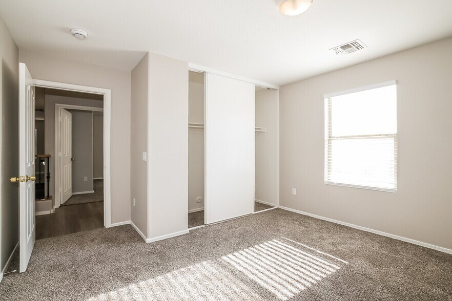 Building Photo - 2413 W Chipman Rd