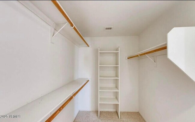 Building Photo - 17640 N 17th St