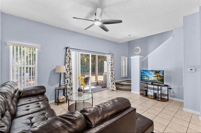 Building Photo - 1017 Park Ridge Cir