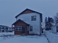 Building Photo - 2144 Sherwood Ave