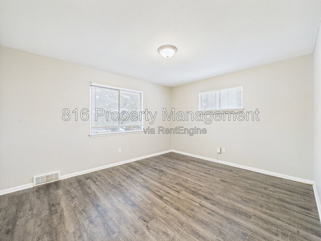 Building Photo - 8034 Campbell St