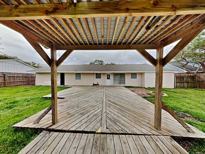 Building Photo - 10222 Belfast Rd