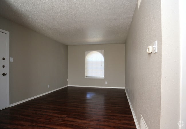 1BDx1BA - 1000 Mary Apartment Homes