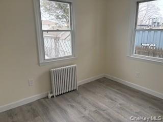 Building Photo - 842 N Wellwood Ave