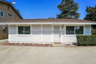 Building Photo - Stylishly Remodeled 2 Bed Townhome in Prime Temple City Location