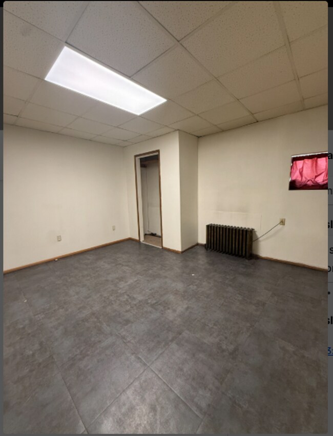 Building Photo - 446 McKean Ave