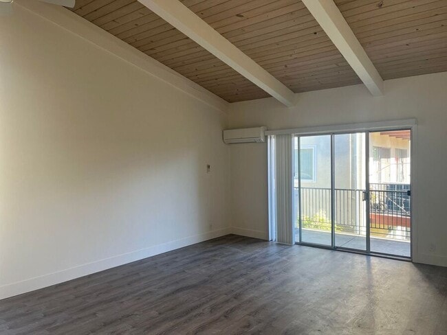 Building Photo - 241 Lafayette Cir