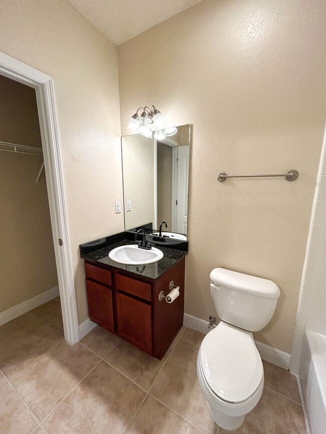 Building Photo - Chase Hollow #64