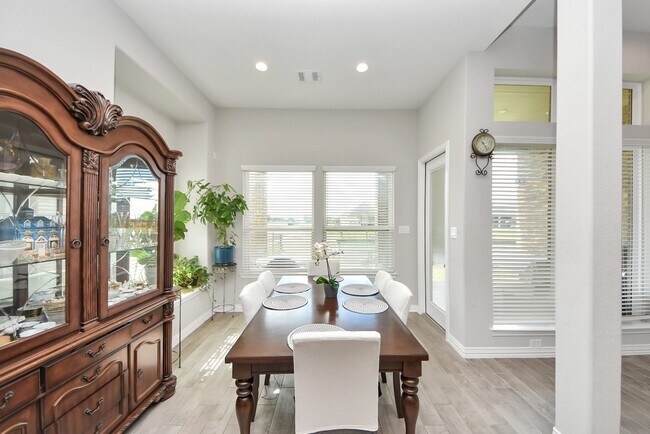 Building Photo - 24003 Cannon Anello Ct