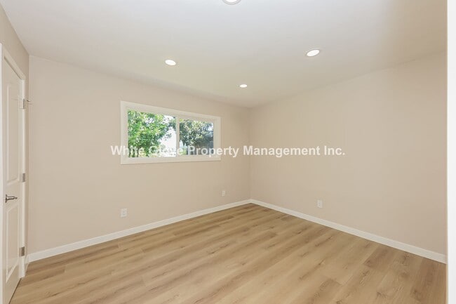 Building Photo - Remodeled La Habra Home