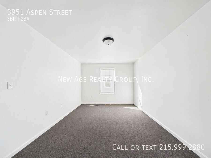 Building Photo - 3951 Aspen St