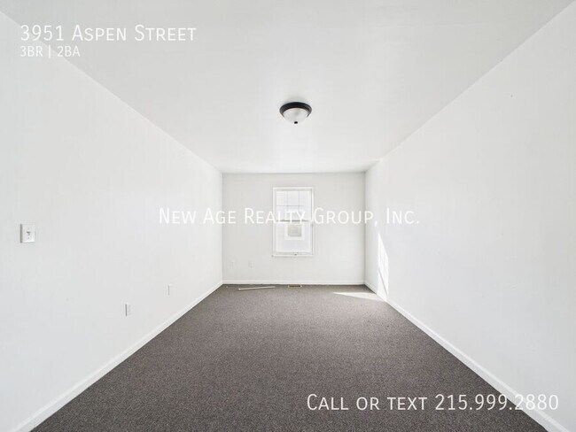 Building Photo - 3951 Aspen St