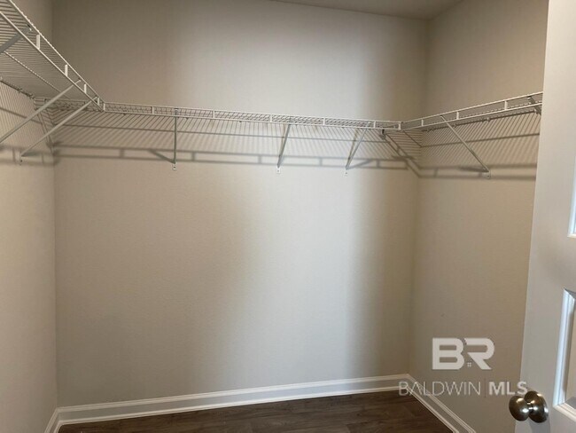 Building Photo - 10436 Ruffian Rte