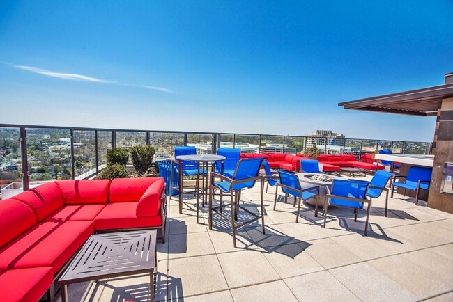 Rooftop party area - 851 N Glebe Rd