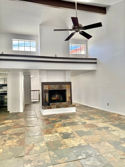 Building Photo - 7800 E Lincoln Dr