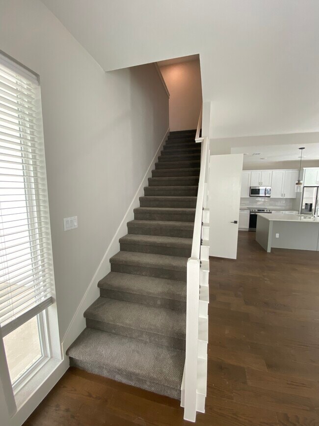 Upstairs - 266 Estates Cir