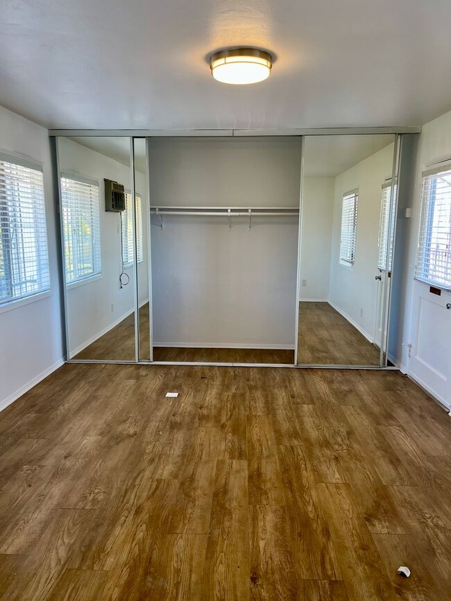 Building Photo - 3 Bedrooms 1 Bath Apt. in Kensington