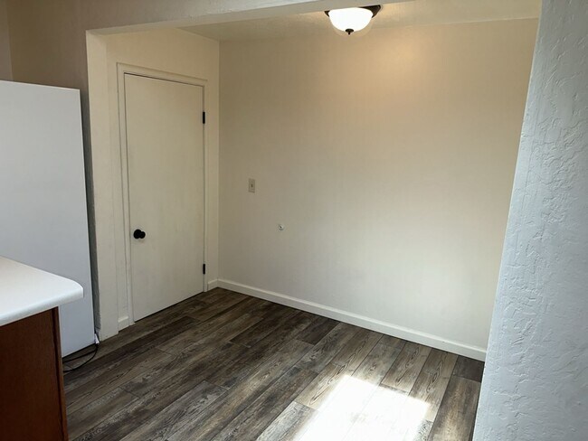Building Photo - 1640 Stromberg Ave