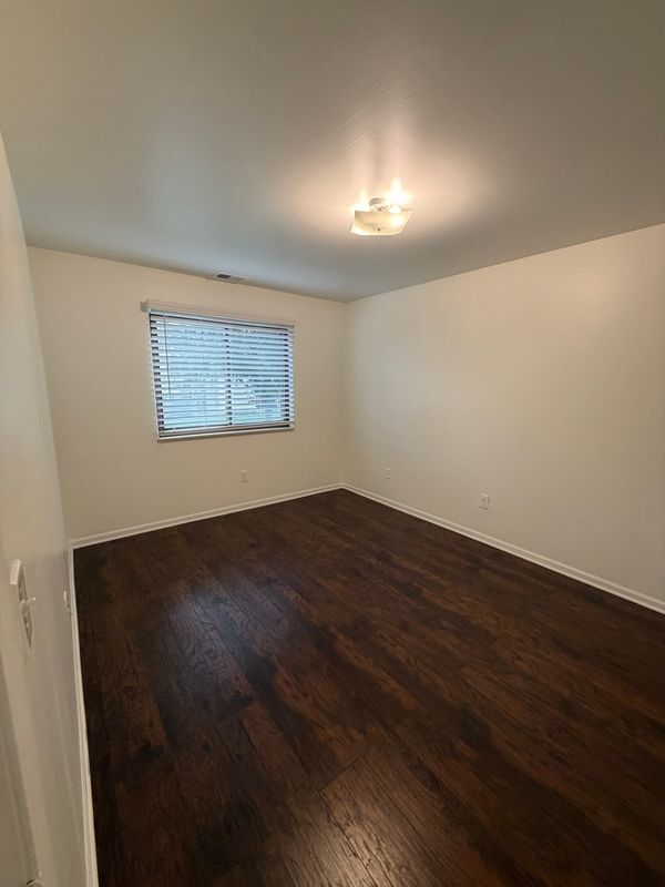 Building Photo - 15802 Orchard Ln