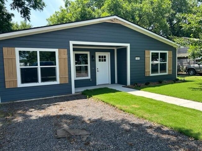 Building Photo - Cozy 3 Bedroom 2 Bath Home in Bowie X