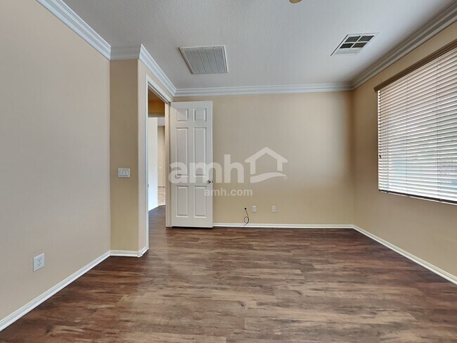 Building Photo - 2028 Silver Blaze Ct