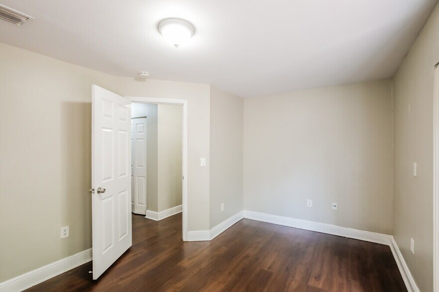 Building Photo - 15045 SW 108th Terrace