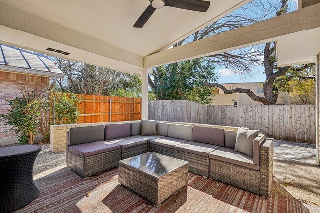 Building Photo - 127 Terrace Ln