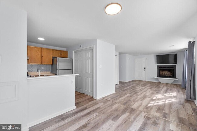 Building Photo - 1225 Danielle Dr