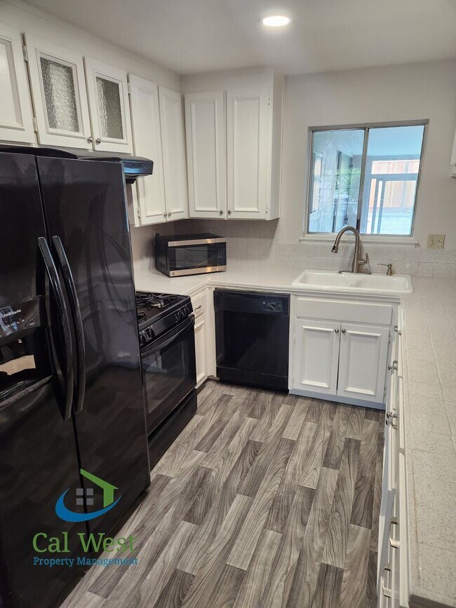 Building Photo - $4495 - Well Maintained 3 Bed / 2 Bath Home near Valley Christian HS w/ Pool