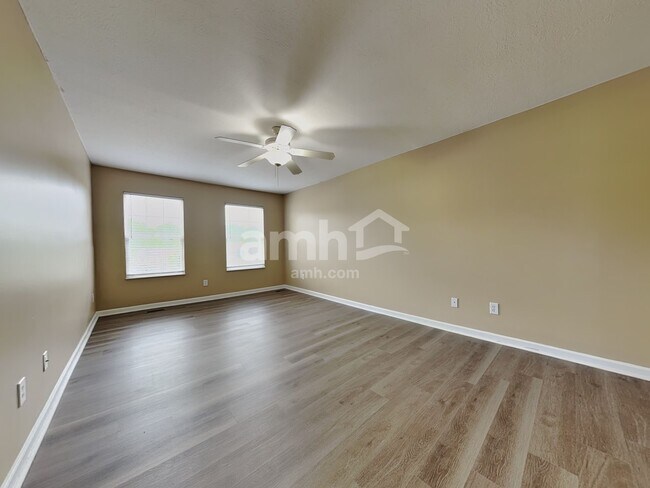 Building Photo - 2233 Cartmill Dr